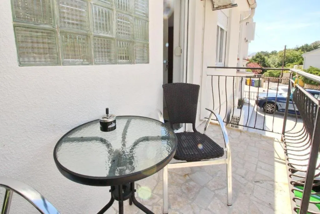 Rooms With A Parking Space Baska, Krk - 23326
